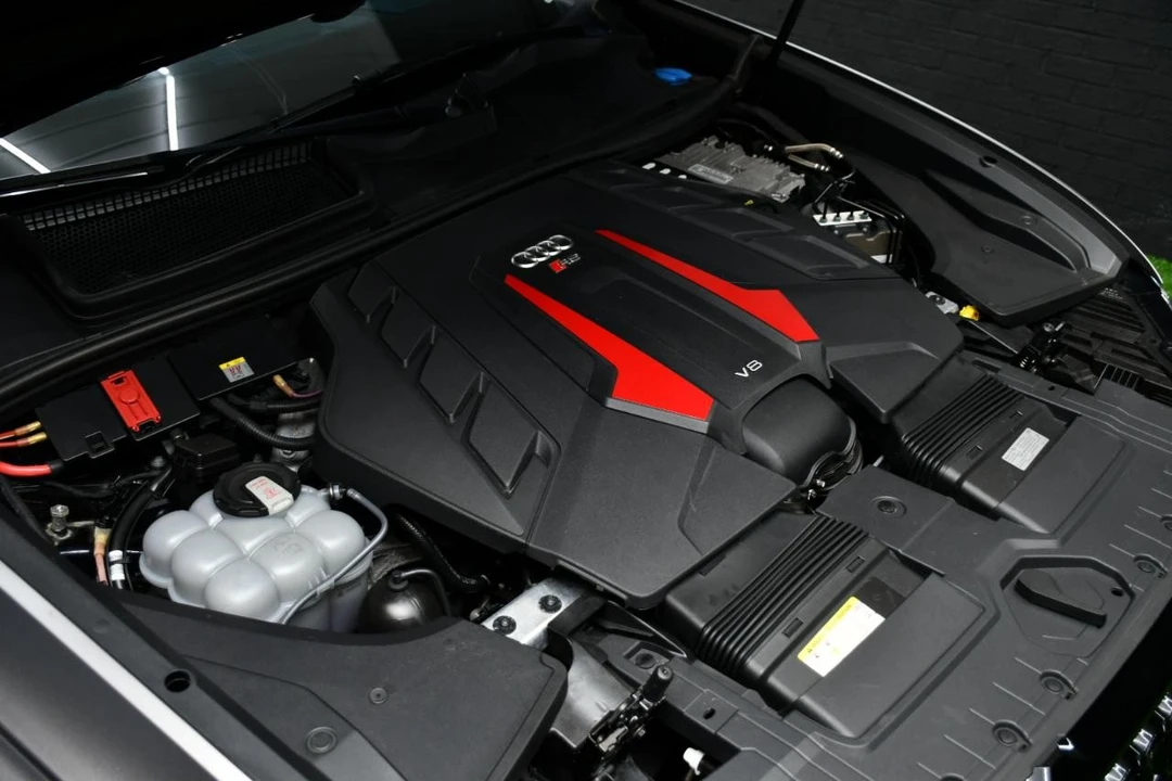 2021 Audi RS Q8 - Image 18 of 21