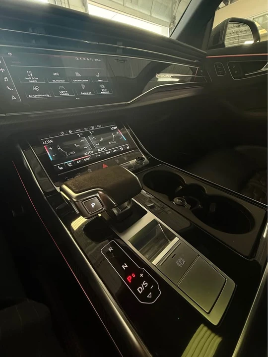 2021 Audi RS Q8 - Image 10 of 10