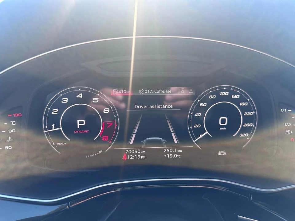 2021 Audi RS Q8 - Image 8 of 9