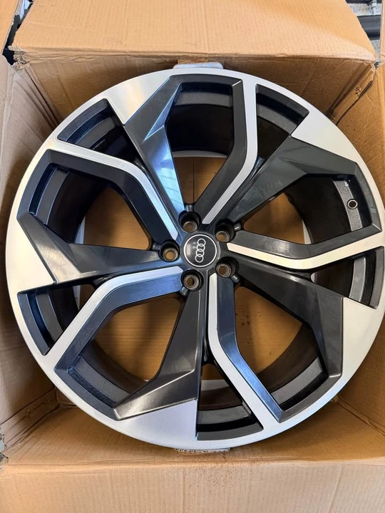 2021 Audi RS Q8 - Image 2 of 8