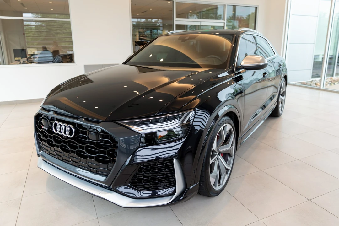 2021 Audi RS Q8 - Image 2 of 31