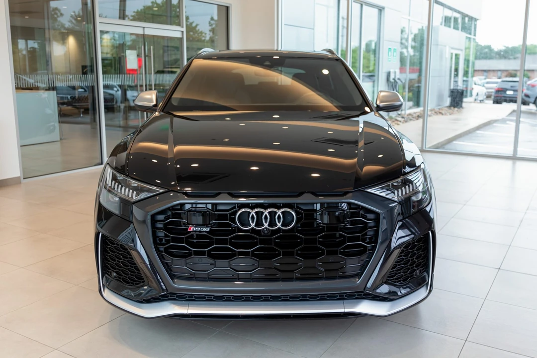 2021 Audi RS Q8 - Image 3 of 31