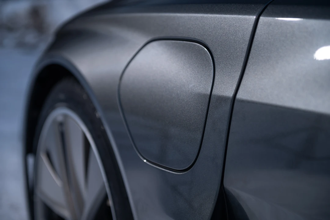 2021 Audi e-tron GT - Image 24 of 31