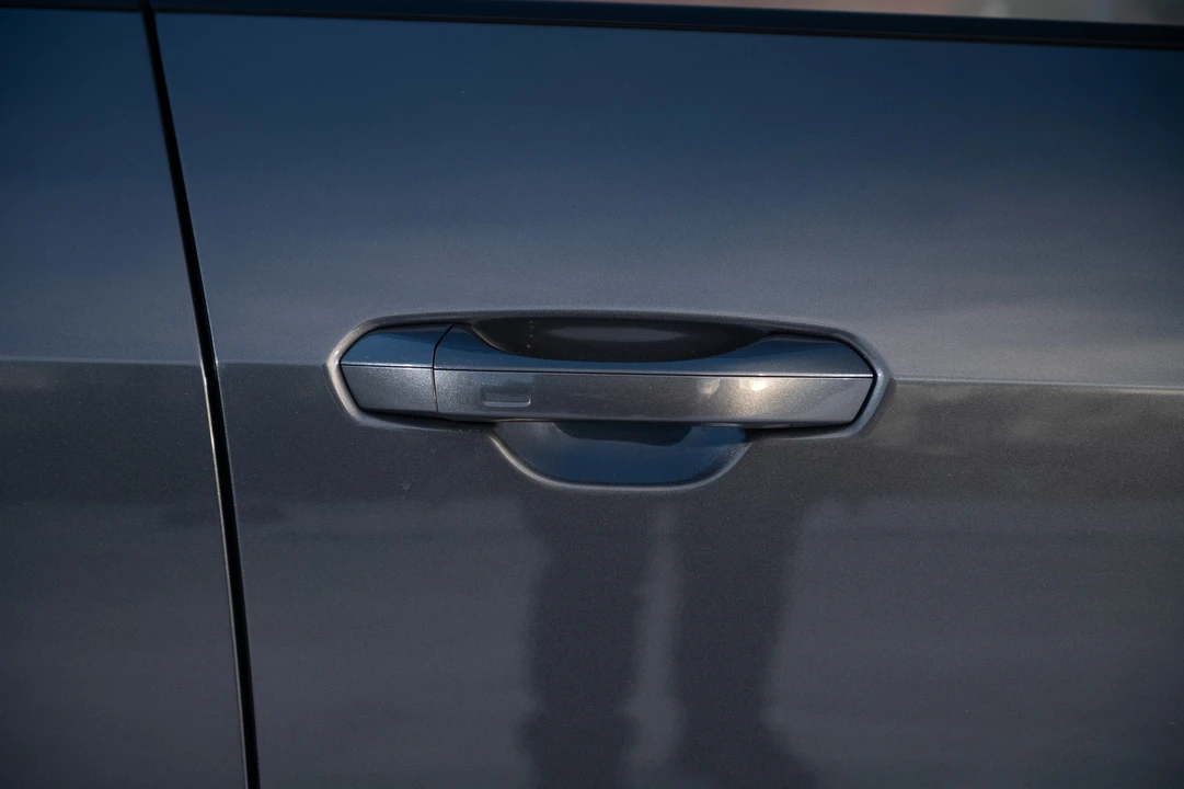 2021 Audi e-tron GT - Image 30 of 31