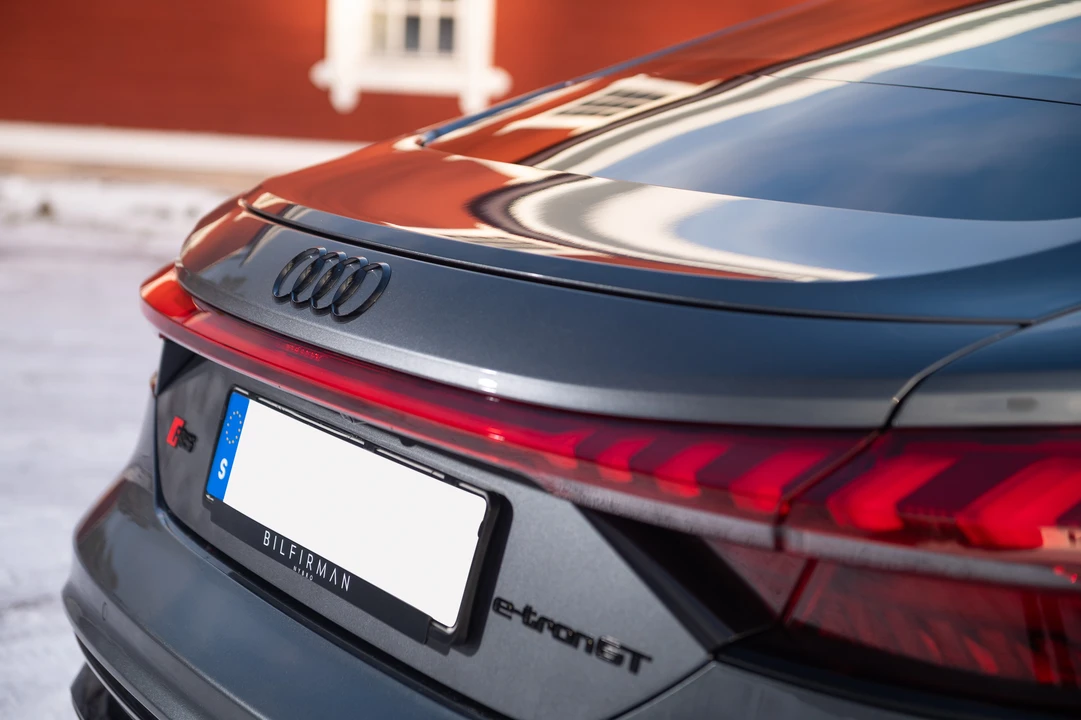 2021 Audi e-tron GT - Image 20 of 31
