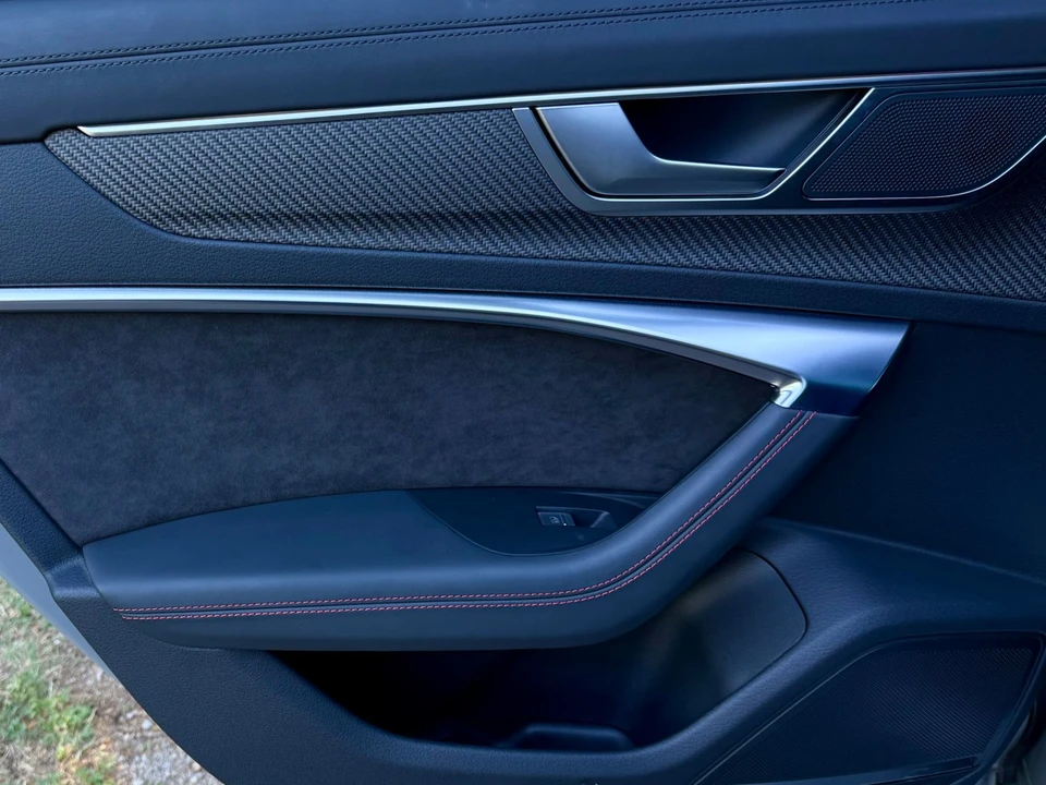 2021 Audi C8 RS6 - Image 14 of 31