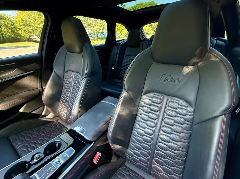 2021 Audi C8 RS6 - Image 11 of 31