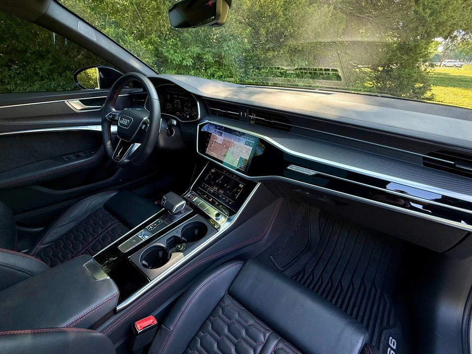 2021 Audi C8 RS6 - Image 30 of 31
