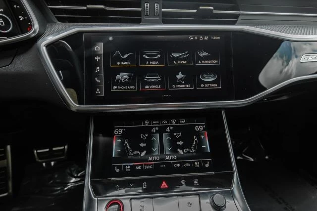 2021 Audi C8 RS6 - Image 28 of 31