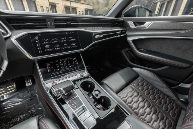 2021 Audi C8 RS6 - Image 26 of 31