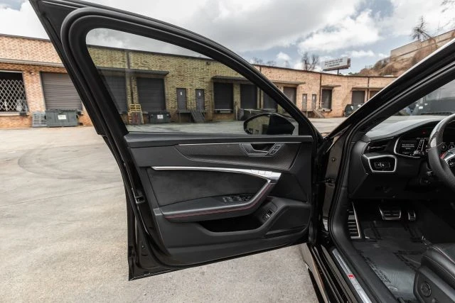 2021 Audi C8 RS6 - Image 22 of 31