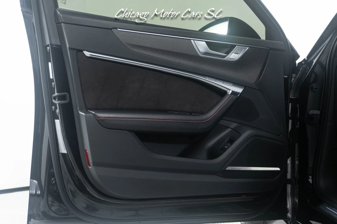 2021 Audi C8 RS6 - Image 16 of 31