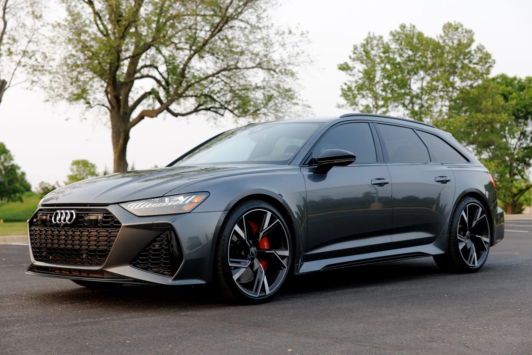 2021 Audi C8 RS6 - Image 2 of 31