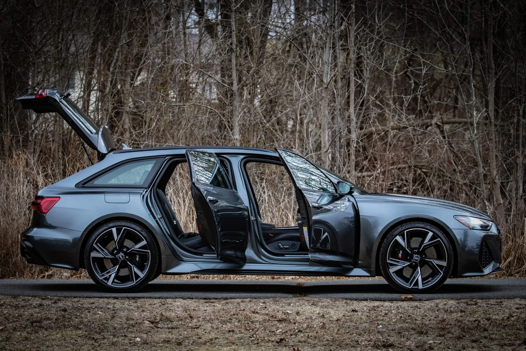 2021 Audi C8 RS6 - Image 28 of 31