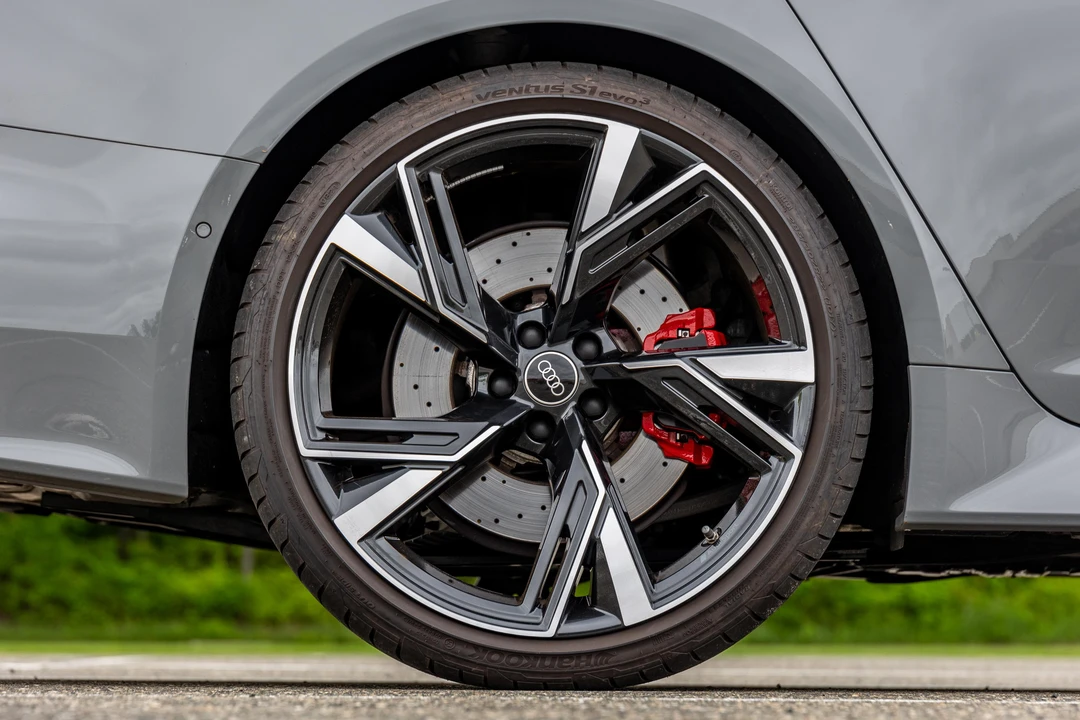 2021 Audi C8 RS6 - Image 30 of 31