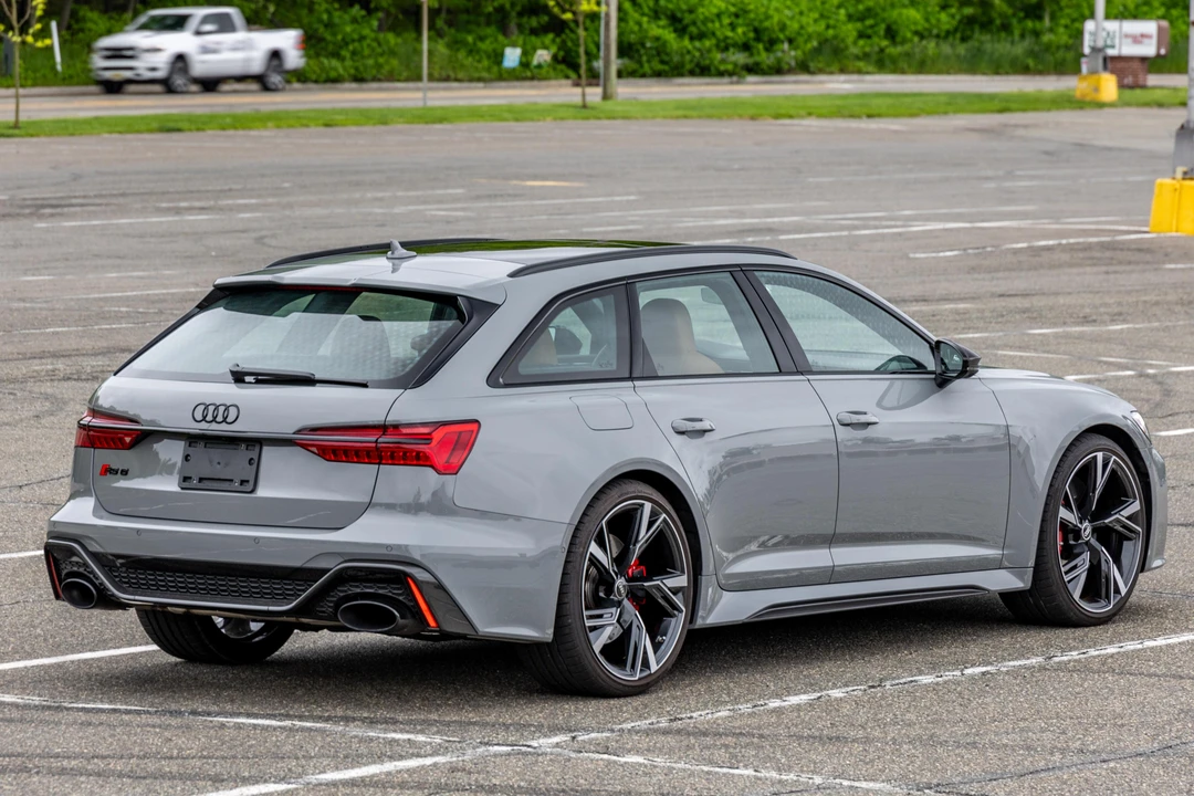 2021 Audi C8 RS6 - Image 7 of 31