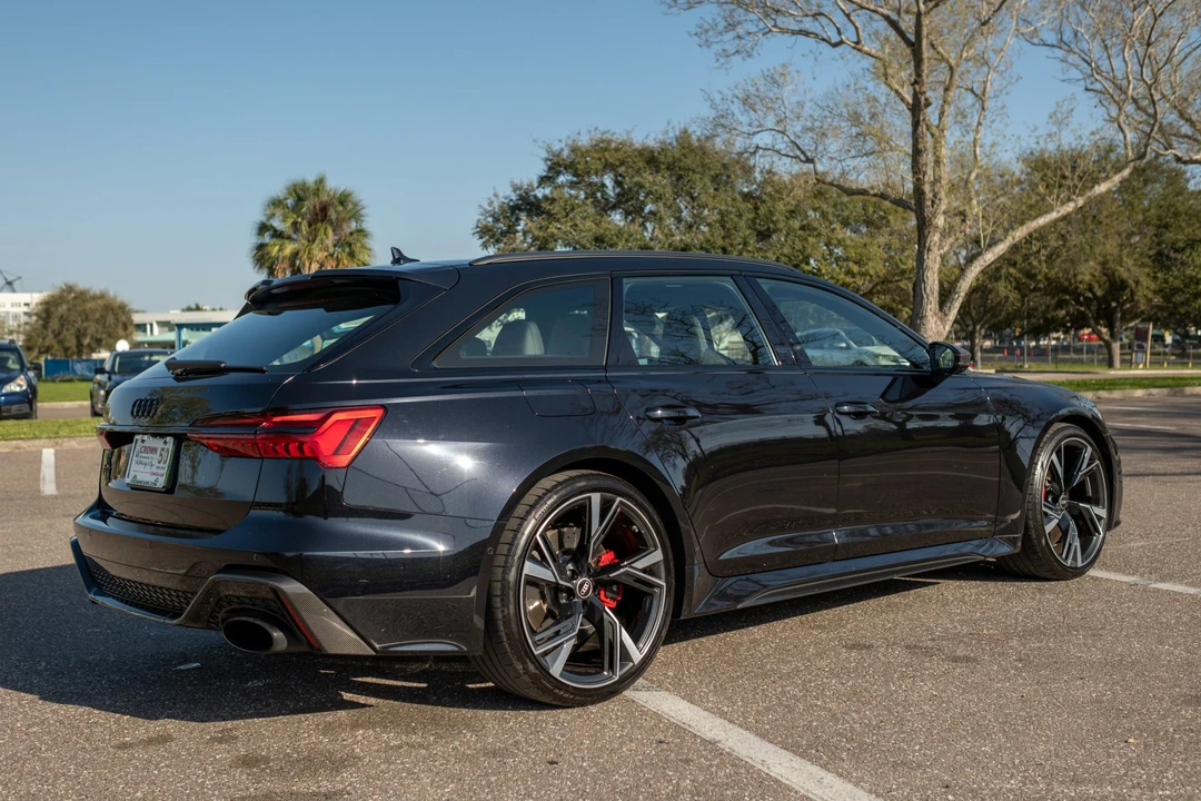 2021 Audi C8 RS6 - Image 6 of 31