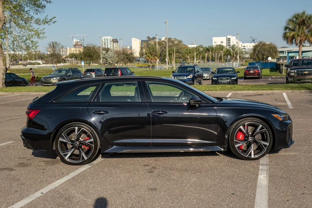 2021 Audi C8 RS6 - Image 7 of 31