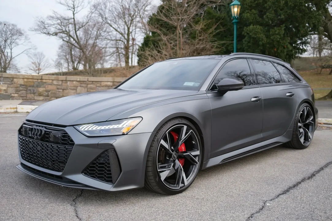 2021 Audi C8 RS6 - Image 2 of 6