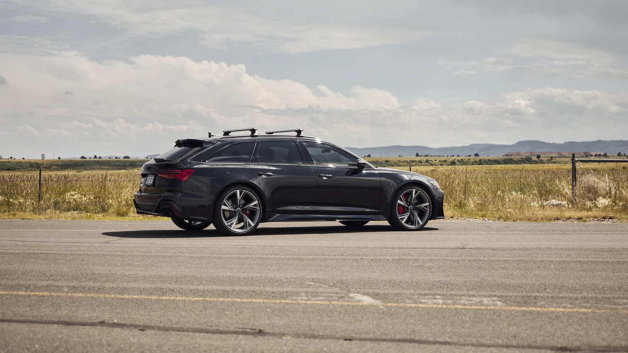 2021 Audi C8 RS6 - Image 15 of 31