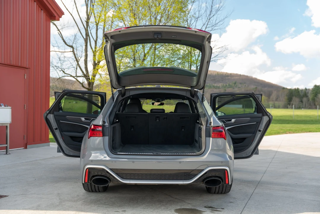 2021 Audi C8 RS6 - Image 12 of 31
