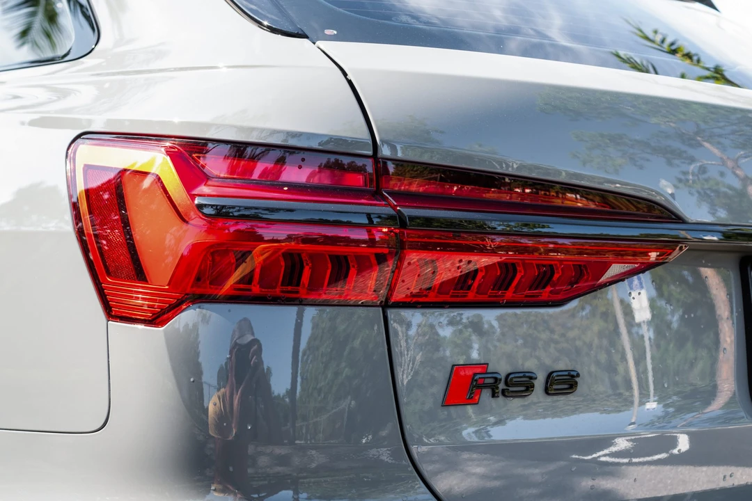 2021 Audi C8 RS6 - Image 24 of 31