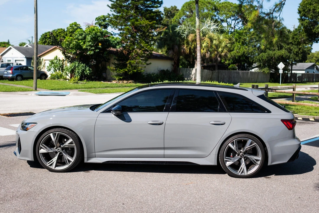 2021 Audi C8 RS6 - Image 3 of 31
