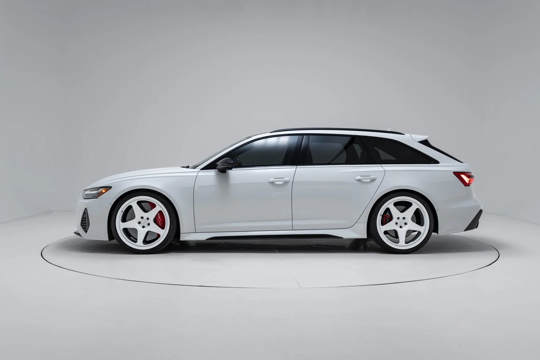 2021 Audi C8 RS6 - Image 8 of 31