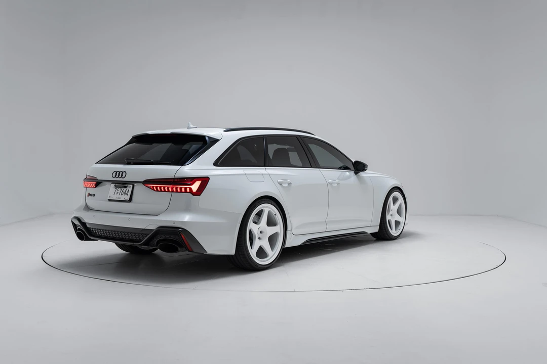 2021 Audi C8 RS6 - Image 10 of 31