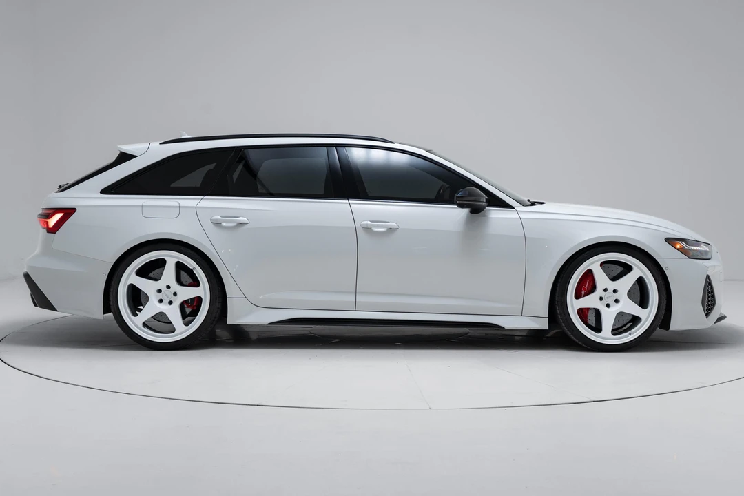 2021 Audi C8 RS6 - Image 3 of 31