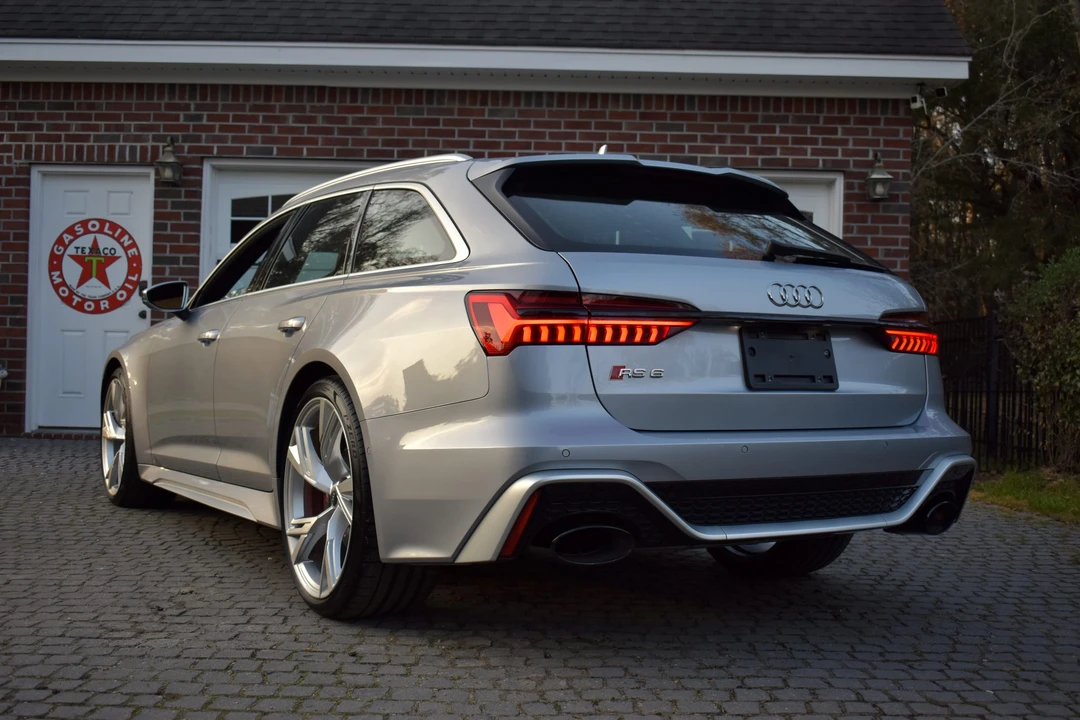 2021 Audi C8 RS6 - Image 11 of 31