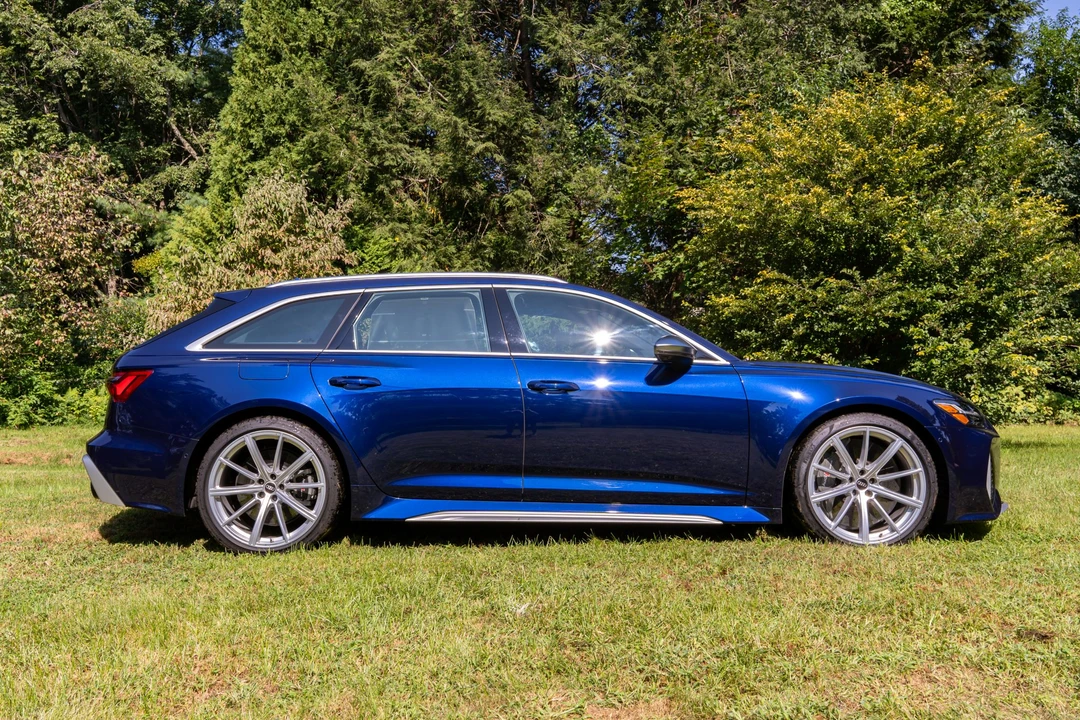 2021 Audi C8 RS6 - Image 6 of 31