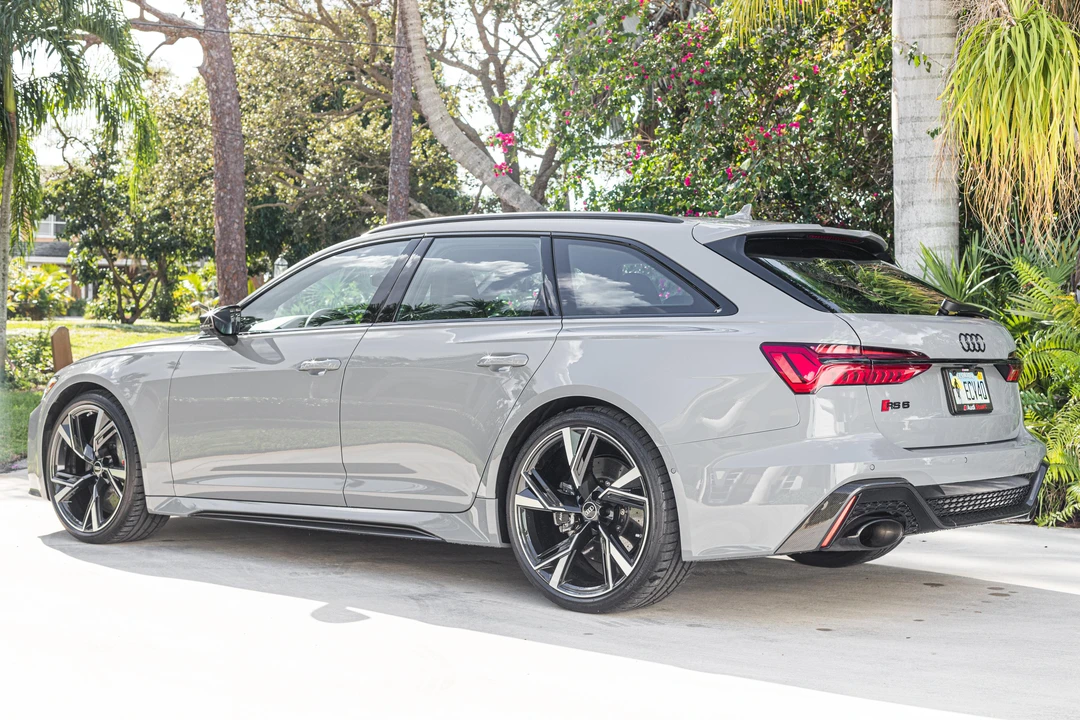 2021 Audi C8 RS6 - Image 11 of 31