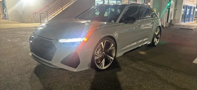 2021 Audi RS6 Avant Wagon 4D
