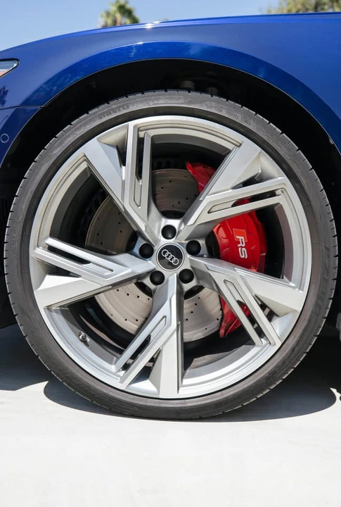 2021 Audi C8 RS6 - Image 9 of 15