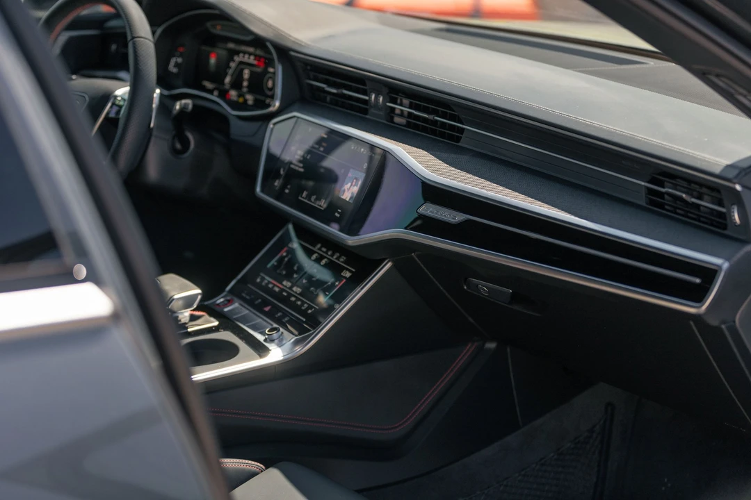 2021 Audi C8 RS6 - Image 27 of 31