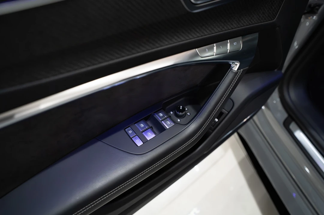 2021 Audi C8 RS7 - Image 9 of 31