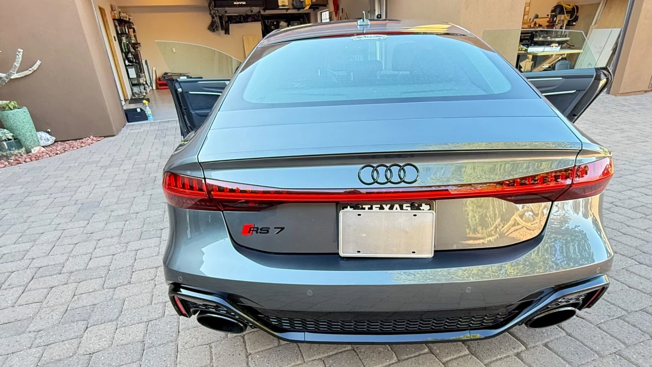 2021 Audi C8 RS7 - Image 9 of 31