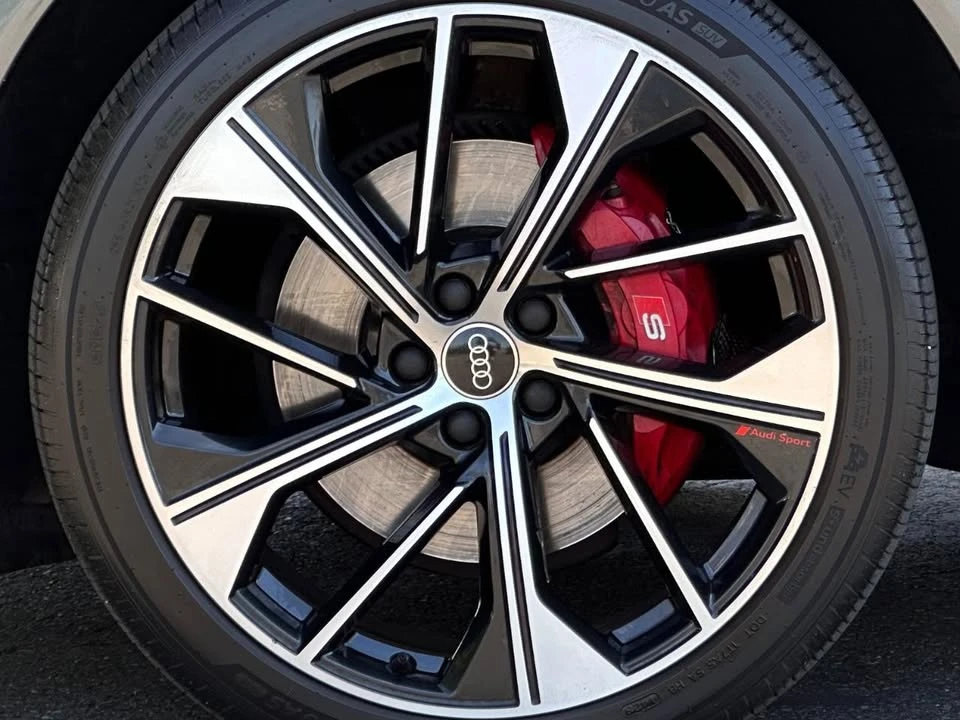 2021 Audi FY SQ5 - Image 8 of 20