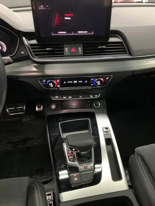 2021 Audi FY SQ5 - Image 10 of 16