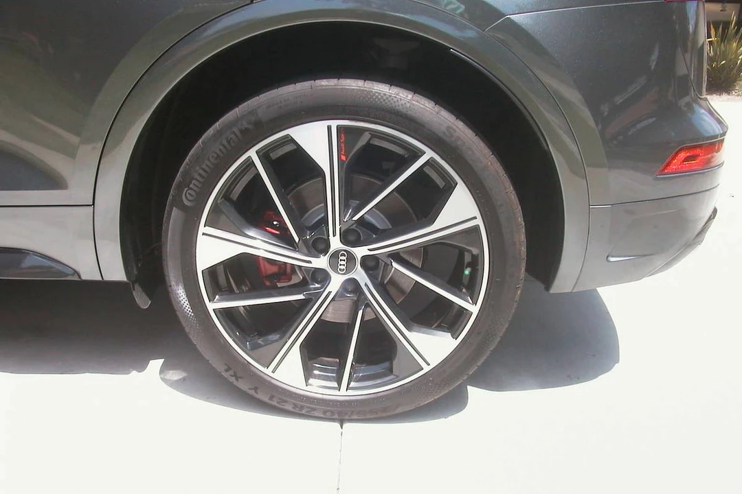 2021 Audi FY SQ5 - Image 11 of 18