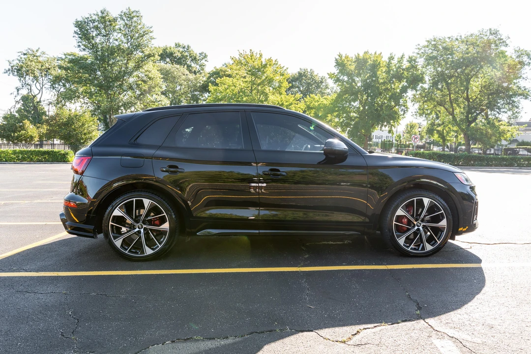 2021 Audi FY SQ5 - Image 3 of 31