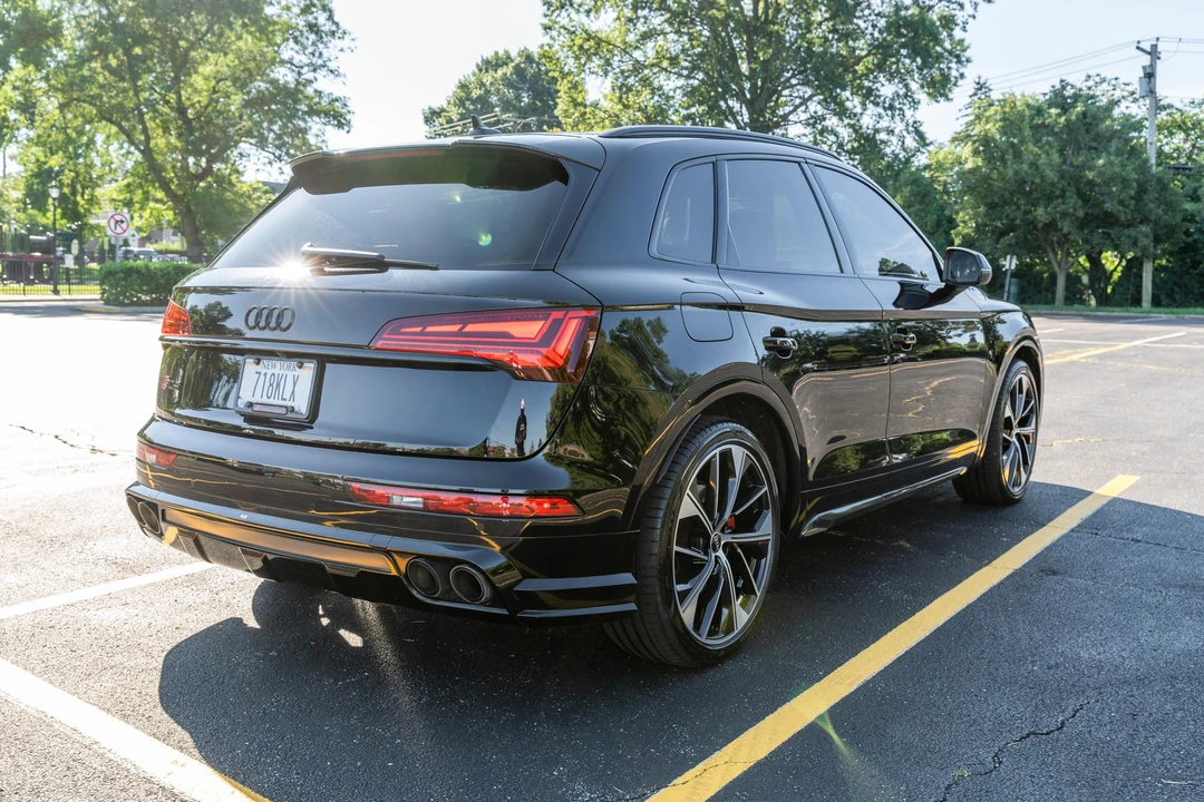 2021 Audi FY SQ5 - Image 8 of 31