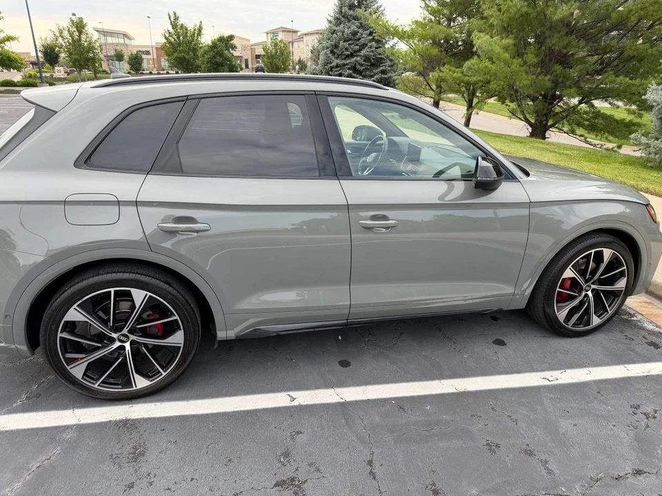 2021 Audi FY SQ5 - Image 2 of 7