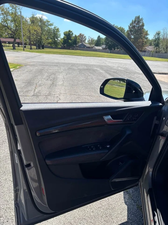 2021 Audi FY SQ5 - Image 11 of 15