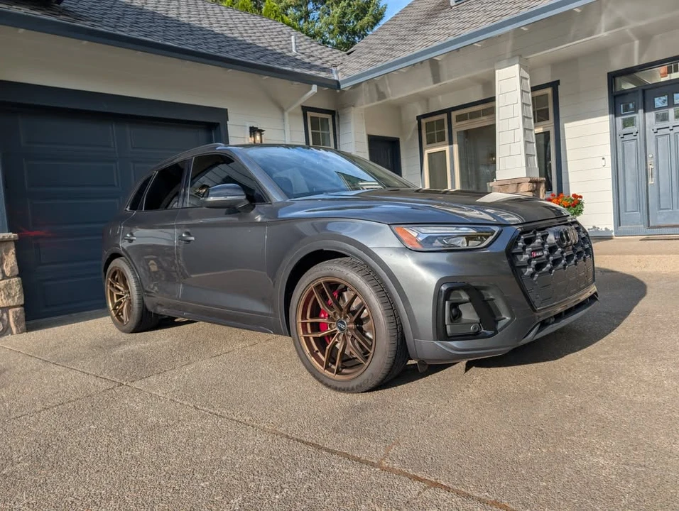 2021 Audi FY SQ5 - Image 2 of 9