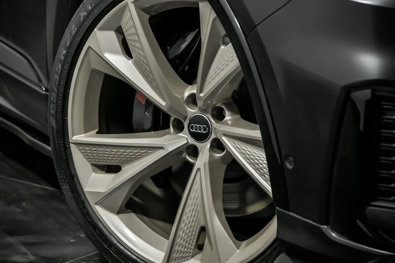 2021 Audi SQ7 - Image 3 of 21