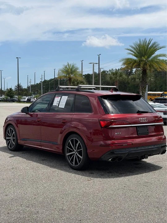 2021 Audi SQ7 - Image 5 of 16