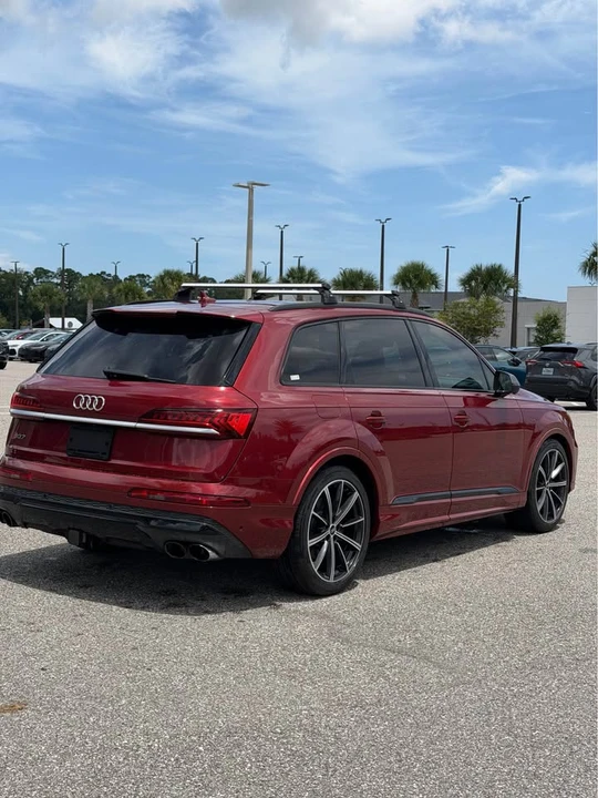2021 Audi SQ7 - Image 3 of 16