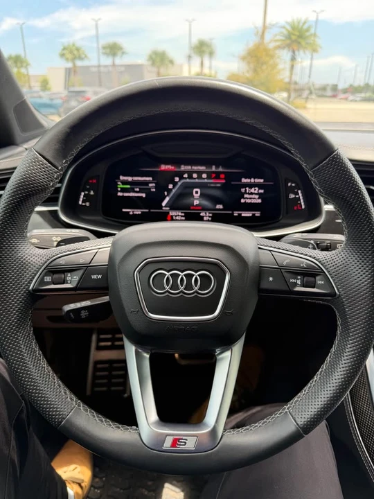 2021 Audi SQ7 - Image 10 of 16